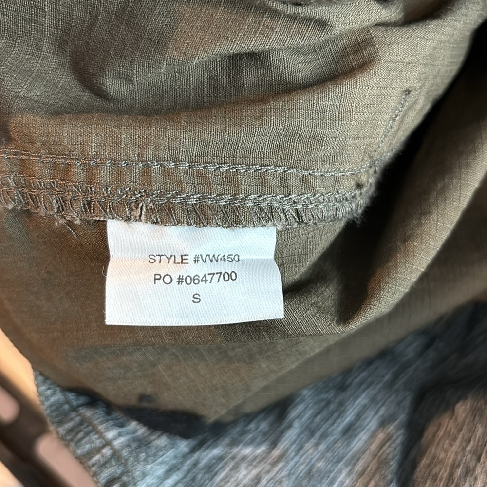 Vuori Vintage Ripstop Pant Women’s Size Small in Dark Oregano Green / Brown - Picture 7 of 9